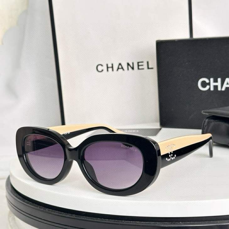 Picture of Chanel Sunglasses _SKUfw79480312fw